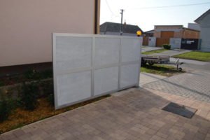 krídlová brána s výplňou ťahokov