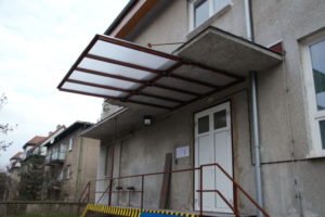 vchodová strieška