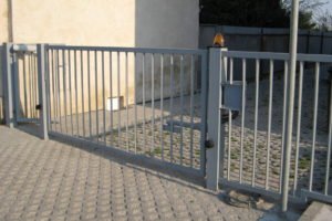 krídlová brána s motorickým ovládaním