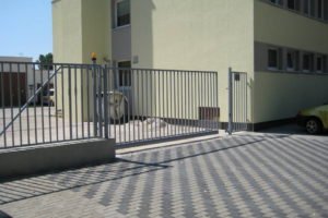 samonosná brána s motorickým ovládaním